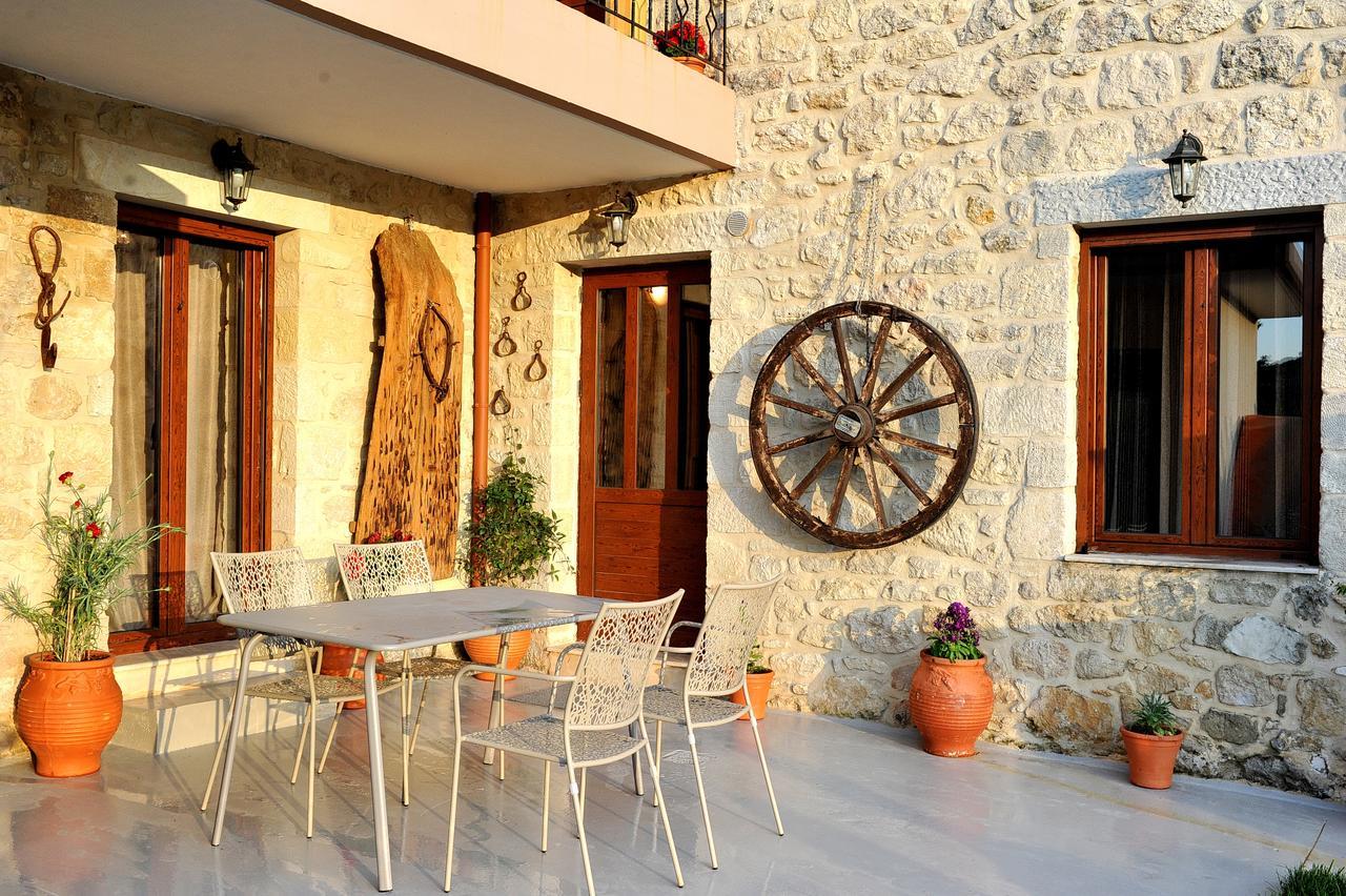 Παραδοσιακό Πέτρινο Καταλημα Guest House Agios Thomas  Exterior foto
