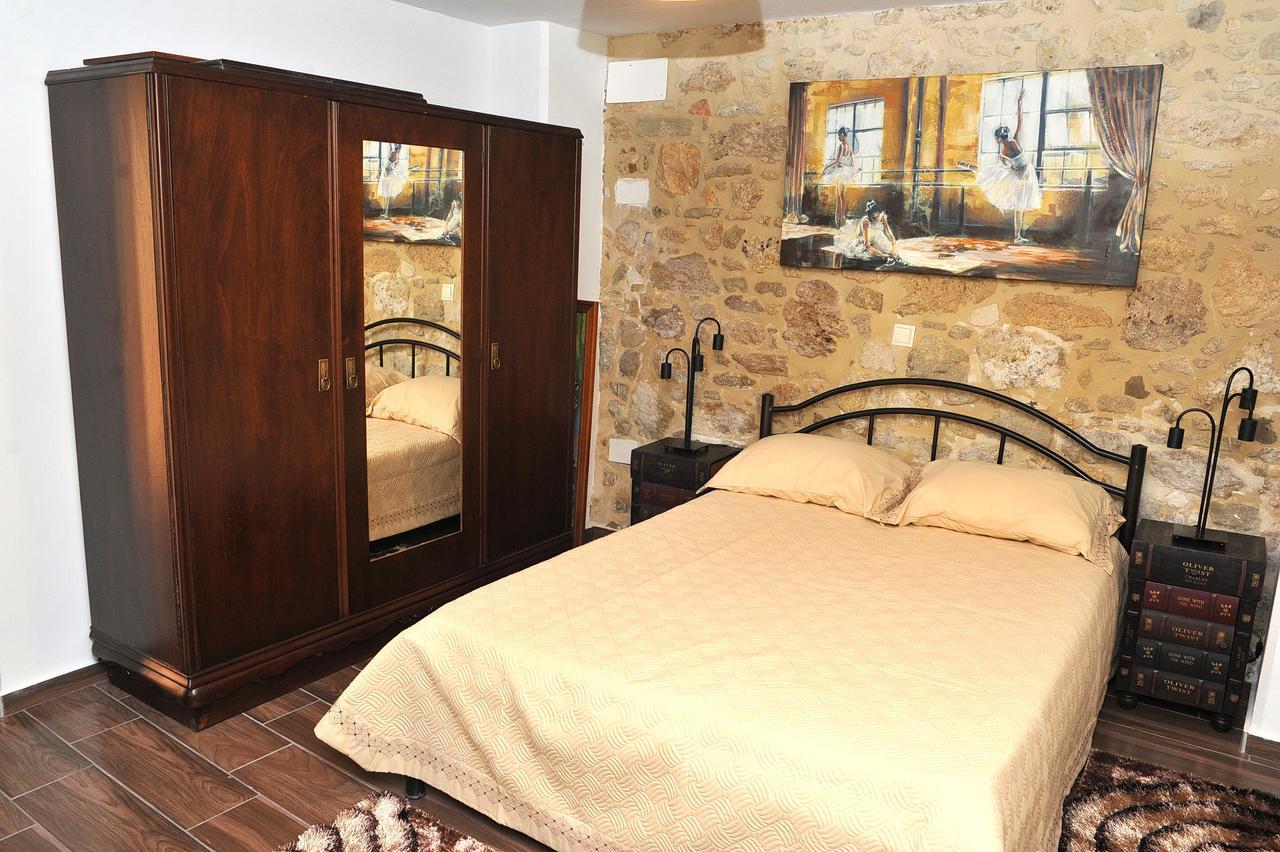 Παραδοσιακό Πέτρινο Καταλημα Guest House Agios Thomas  Exterior foto